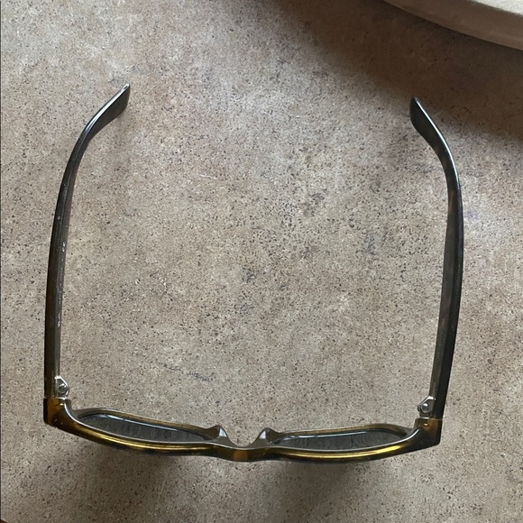 Ray-Ban Unisex Original Tortoise Shell - Picture 2 of 3